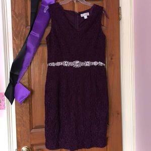Formal Jackie John lace dress 💜